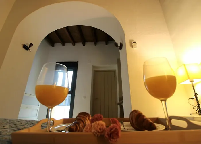 Bella Sultana, Centro Histórico