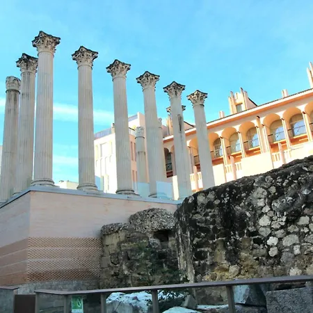 Bella Sultana, Centro Histórico